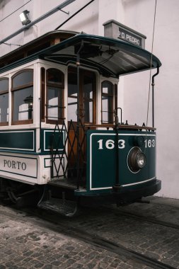 Porto Tramvay Müzesi. Carro Elctrico 'dan. Porto 'daki tramvayların tarihine adanmış bir müzeye ev sahipliği yapan eski bir elektrik santrali. 2 Nisan 2024 Portekiz