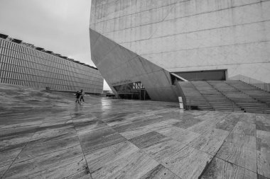 Mimar Rem Koolhaas 'ın Casa de Musica Konser Salonu' nun açılışı 3 Nisan 2024 'te Portekiz' de Porto 'da gerçekleşti..