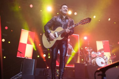 Los Tigres Del Norte müzik grubu 4 Nisan 2024 'te Madrid' deki WizCenter 'da konser verdi.