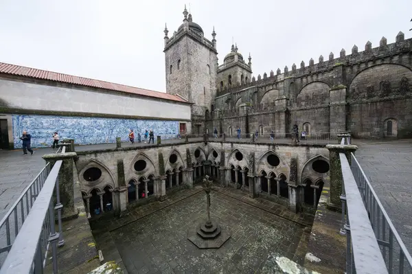 Catedral Oporto Porto Una Iglesia Católica Situada Centro Histórico Ciudad —  Fotos de Stock