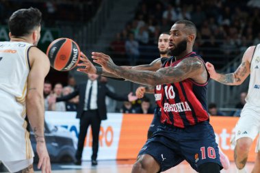 Baskonia Vitoria takımından Mille McIntyre Codi, Real Madrid ile Baskonia Vitoria Gasteiz arasında oynanan EuroLeague maçı sırasında 5 Nisan 2024 tarihinde Madrid 'de WiZink Center' da oynanmıştır.