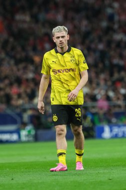 UEFA Şampiyonlar Ligi sırasında Borussia Dortmund 'dan Julian Ryerson, Madrid ve Borussia Dortmund arasında, 10 Nisan 2024' te Madrid İspanya 'da. 