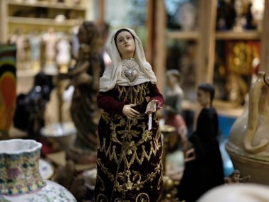 IFEM IFEMA, Madrid, 21 Nisan İspanya 'da LA ANTIK PASSION Almoneda, bir antika, sanat galerileri ve sergi etkinliği, ikinci el dekoratif unsurlar sergilendi.