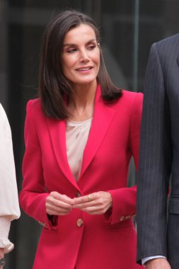 İspanya Kraliçesi Letizia, 26 Nisan 2024 tarihinde İspanya 'nın Madrid şehrinde düzenlenen Barcelona ve Albertville 1992 Olimpiyat Oyunları' na katılımıyla ilgili bir anma eylemine katılıyor..