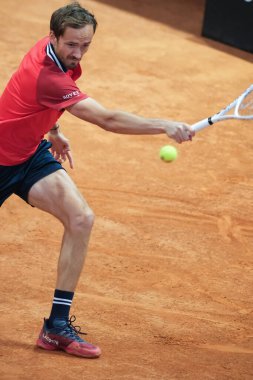 Daniil Medvedev, Matteo Arnaldi 'ye karşı Mutua Madrid Açık' ın beşinci gününde 27 Nisan 2024 tarihinde Madrid, İspanya 'da oynanan maçta oynanan 64..