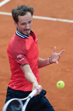 Daniil Medvedev, Matteo Arnaldi 'ye karşı Mutua Madrid Açık' ın beşinci gününde 27 Nisan 2024 tarihinde Madrid, İspanya 'da oynanan maçta oynanan 64..