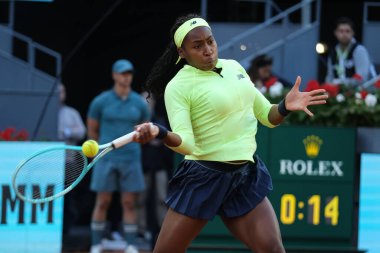 ABD 'li Coco Gauff, 27 Nisan 2024' te İspanya 'nın Madrid kentinde La Caja Magica' da oynanan Mutua Madrid Açık 'ın beşinci gününde Dayana Yastremska' ya karşı oynadığı beşinci tur karşılaşmasında