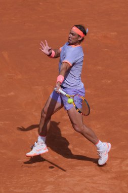 İspanya 'dan Rafael Nadal, 29 Nisan 2024 tarihinde İspanya' nın Madrid kentinde La Caja Magica 'da oynanan Mutua Madrid Açık' ta oynanan 32 'nci tur karşılaşmasında Cachin' e karşı oynamıştır.