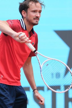 Rus Daniil Medvedev, İspanya 'nın Madrid kenti Caja Magica' da düzenlenen 2024 ATP Tour Madrid Açık tenis turnuvası sırasında 29 Nisan 2024 tarihinde faaliyete geçti.. 