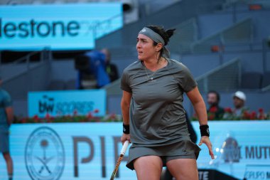 Ons Jabeur ile Madison Keys arasında oynanan 8 'inci tur kadınlar maçı, 30 Nisan 2024 tarihinde İspanya' nın Madrid kentinde La Caja Magica 'da oynanan Mutua Madrid Açık' ın sekizinci gününde gerçekleşti.. 