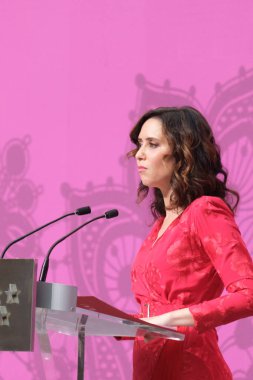 Madrid Topluluğunun başkanı Isabel Diaz Ayuso, Dos de Mayo Nişanı 'nın sunumu sırasında 2 Mayıs 2024 tarihinde Madrid, İspanya' da Real Casa de Correos 'da.