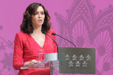 Madrid Topluluğunun başkanı Isabel Diaz Ayuso, Dos de Mayo Nişanı 'nın sunumu sırasında 2 Mayıs 2024 tarihinde Madrid, İspanya' da Real Casa de Correos 'da.