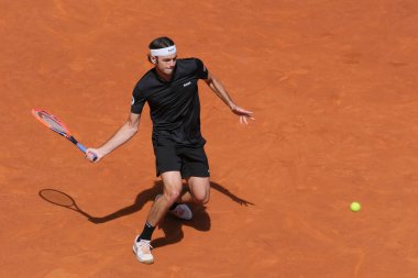 ABD 'li Taylor Fritz, Andrey Rublev' e karşı 3 Mayıs 2024 tarihinde İspanya 'nın Madrid kentinde La Caja Magica' da oynanan Mutua Madrid Açık 11..