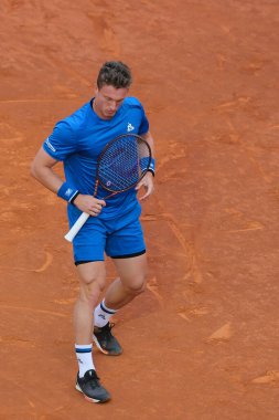 Çek Cumhuriyeti 'nden Jiri Lehecka, Erkekler Tekler yarı final karşılaşmasında Felix Auger Aliassime' ye karşı La Caja Magica 'da 3 Mayıs 2024 tarihinde oynanan Mutua Madrid Açık yarı final karşılaşmasında. 