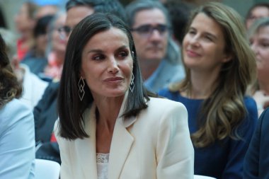İspanya Kraliçesi Letizia, İspanya 'nın Madrid kentinde 7 Mayıs 2024 tarihinde Real Casa de Correos' ta düzenlenen 