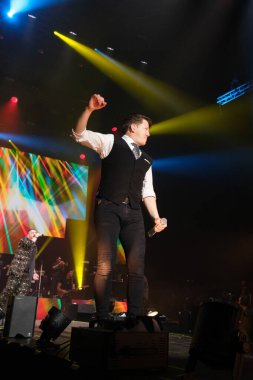 Şarkıcı Andy ve Lucas 11 Mayıs 2024 'te İspanya' nın başkenti Madrid 'deki Wizcenter' daki Nuestros ltimas Chords konserinde konser verdiler.