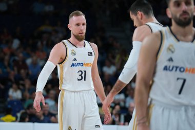 Real Madrid ve Baskonia arasında oynanan karşılaşmada Real Madrid 'den Dzanan Musa oyuncusu - Liga Endesa, WiZink Center' da 12 Mayıs 2024 tarihinde İspanya 'nın başkenti Madrid' de oynanmıştır.