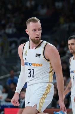 Real Madrid ve Baskonia arasında oynanan karşılaşmada Real Madrid 'den Dzanan Musa oyuncusu - Liga Endesa, WiZink Center' da 12 Mayıs 2024 tarihinde İspanya 'nın başkenti Madrid' de oynanmıştır.