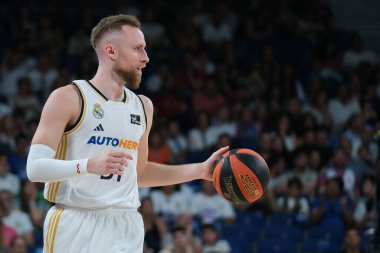 Real Madrid ve Baskonia arasında oynanan karşılaşmada Real Madrid 'den Dzanan Musa oyuncusu - Liga Endesa, WiZink Center' da 12 Mayıs 2024 tarihinde İspanya 'nın başkenti Madrid' de oynanmıştır.