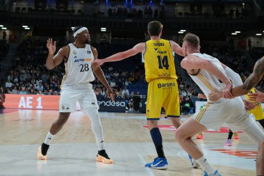 Real Madrid 'den Guerschon Yabusele, Real Madrid ile Gran Canaria arasında oynanan Liga Endesa ACB çeyrek final maçında 15 Mayıs 2024 tarihinde İspanya' nın başkenti Madrid 'de oynanmıştır.