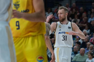 Real Madrid 'den Dzanan Musa, Real Madrid ile Gran Canaria arasında oynanan Liga Endesa ACB çeyrek final maçında 15 Mayıs 2024 tarihinde İspanya' nın başkenti Madrid 'de oynanan WiZink Center' da oynanmıştır.