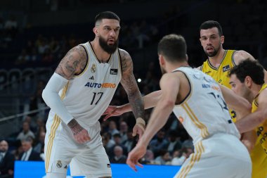 Real Madrid 'den Vincent Poirier, Real Madrid ile Gran Canaria arasında oynanan Liga Endesa ACB çeyrek final maçında 15 Mayıs 2024 tarihinde İspanya' nın başkenti Madrid 'de oynanmıştır.