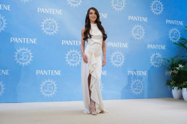 Violeta Mangrian, 21 Mayıs 2024 'te İspanya' nın Madrid kentinde bulunan Alma Sensai Kulübü 'nde 