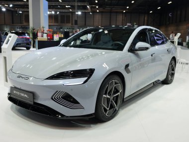 Araba Madrid Araba Deneyimi, Madrid otomobil fuarı, Madrid Ifema Fuarı 'nda 22 Mayıs 2024 tarihinde Madrid, İspanya' da sergilenmektedir.