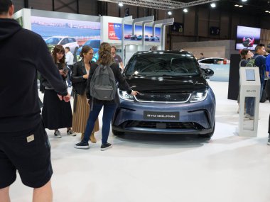 Araba Madrid Araba Deneyimi, Madrid otomobil fuarı, Madrid Ifema Fuarı 'nda 22 Mayıs 2024 tarihinde Madrid, İspanya' da sergilenmektedir.