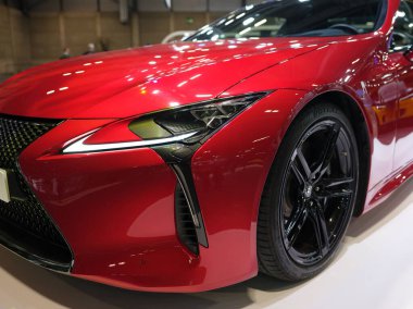 Araba Madrid Araba Deneyimi, Madrid otomobil fuarı, Madrid Ifema Fuarı 'nda 22 Mayıs 2024 tarihinde Madrid, İspanya' da sergilenmektedir.