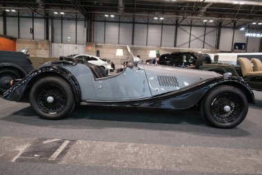 Araba Madrid Araba Deneyimi 'nde, Madrid otomobil fuarında, Madrid Ifema Fuarı' nda, 26 Mayıs 2024 tarihinde Madrid, İspanya 'da sergilenmektedir.