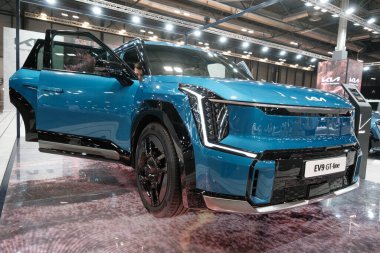 Araba Madrid Araba Deneyimi 'nde, Madrid otomobil fuarında, Madrid Ifema Fuarı' nda, 26 Mayıs 2024 tarihinde Madrid, İspanya 'da sergilenmektedir.