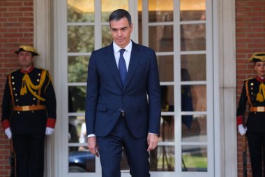 Başbakan Pedro Sanchez Ukrayna Cumhurbaşkanı Volodimir Zelenski 'yi 27 Mayıs 2024' te İspanya 'nın Madrid kentinde Moncloa Sarayı' nda karşıladı..