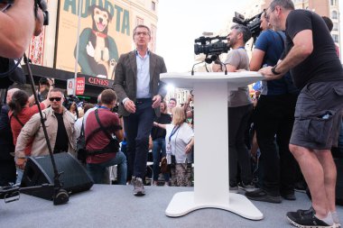 Halk Partisi genel başkanı Alberto Nuez Feijoo, 6 Haziran 2024 tarihinde İspanya 'da yapılan 9J Avrupa Plaza de Callao seçimlerine katılmıştır.