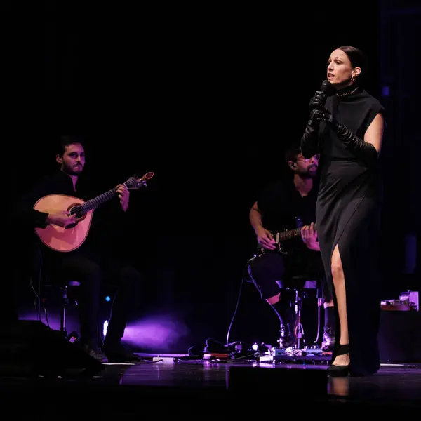stock image Portuguese Fado singer Carminho performs on stage at Teatros del Alveniz  during Madrid Fado Festival on June 7, 2024 in Madrid Spain