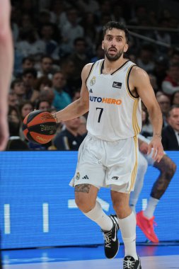 Real Madrid 'den Facundo Campazzo Liga ACB Endesa Final maçı sırasında Real Madrid ile UCAM Murcia arasında 10 Haziran 2024 tarihinde Madrid, İspanya' da oynandı.. 