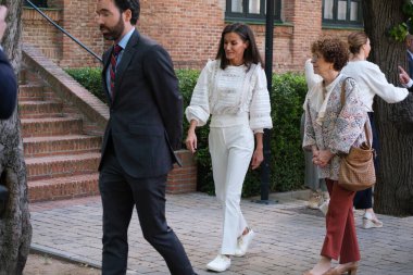 İspanya Kraliçesi Letizia 12 Haziran 2024 'te İspanya' nın Madrid kentinde bulunan geleneksel Öğrenci Konutunu (Residencia de Estudiantes) ziyaret eder..