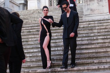 Mar Saura İspanya Moda Akademisi Ödülleri 'nin kırmızı halısına katıldı. Madrid' de 13 Haziran 2024 'te