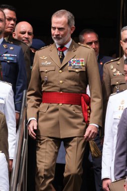 Kral VI. Felipe, 18 Haziran 2024 tarihinde İspanya 'nın Madrid kentinde Centro Superior de Estudios de la Defensa' da bulunan Silahlı Kuvvetler Yüksek Okulu Genelkurmay Kursu 'nun kapanışı sırasında,. 