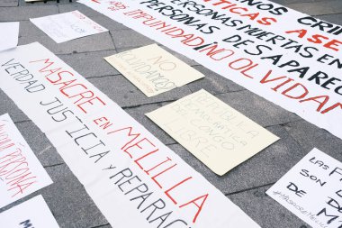 Plaza de Callao 'da Yabancılar Kanunu' nu protesto eden ve Madrid 'de sınırların kaldırılmasını talep eden gösteri, 23 Haziran 2024, İspanya