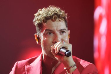 Şarkıcı David Bisbal, 23 Haziran 2024 'te Madrid' deki Wizcenter 'da düzenlenen Tour Volare 2024 konserinde performans sergiliyor.