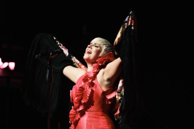 Şarkıcı Pasion Vega, 25 Haziran 2024 tarihinde İspanya 'nın Madrid kentinde gerçekleştirilen Universal Music Festival 2024' te sahne almaktadır..