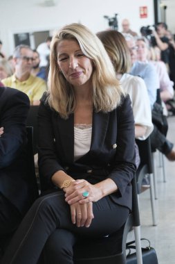 İkinci Başkan Yardımcısı Yolanda Diaz, 1 Temmuz 2024 'te Madrid, İspanya' da bulunan Circulo de Güzeller Artes 'te' LGTBIQ Çeşitliliği 'adlı ilk toplantının açılışını yaptı..