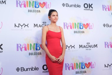 Ava Salazar, 2 Temmuz 2024 İspanya, Le Tavernier Terası 'ndaki Gökkuşağı partisine katıldı.