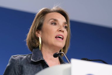 PP Genel Sekreteri Cuca Gamarra, 3 Temmuz 2024 tarihinde İspanya 'nın Madrid kentinde yapılan basın toplantısında.