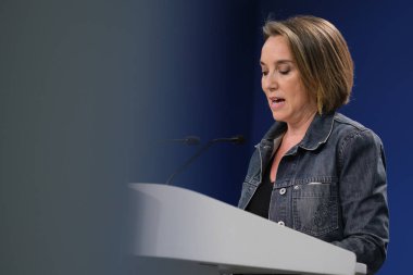 PP Genel Sekreteri Cuca Gamarra, 3 Temmuz 2024 tarihinde İspanya 'nın Madrid kentinde yapılan basın toplantısında.