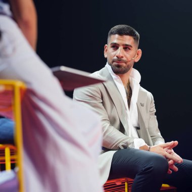 Ilia Topuria, Movistar + tarafından Gran Teatro Caixabank Prncipe Po 'da sunulan 