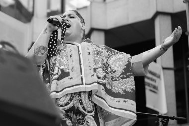 Noelia Heredia La Negri Madrid 'deki Madrid Pride festivalinde 4 Temmuz 2024' te Madrid Plaza de las Reinas 'da konser vermiştir.