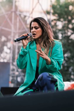 Barei, 7 Temmuz 2024 'te İspanya' nın Madrid Plaza de Espaa şehrinde düzenlenen Mado Pride festivali sırasında konser vermiştir.