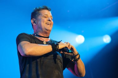 Şarkıcı Carlos Vives 10 Temmuz 2024 'te İspanya' nın Madrid şehrinde verdiği konserde